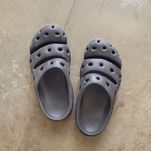 SOLD Keen Men's Yogui Slides